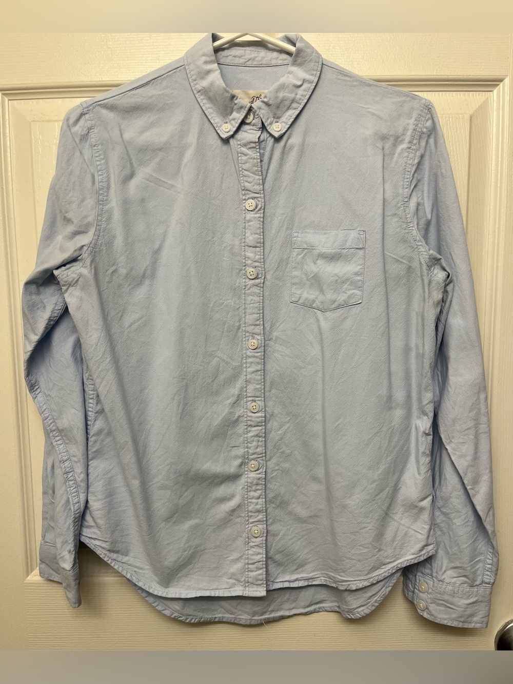 Universal Thread Button Down